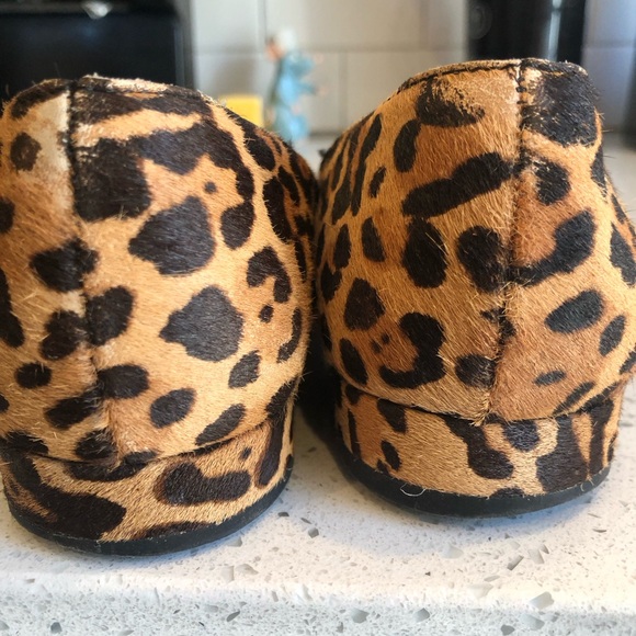 Calvin Klein Women's Leopard Print Flats - Picture 4 of 5